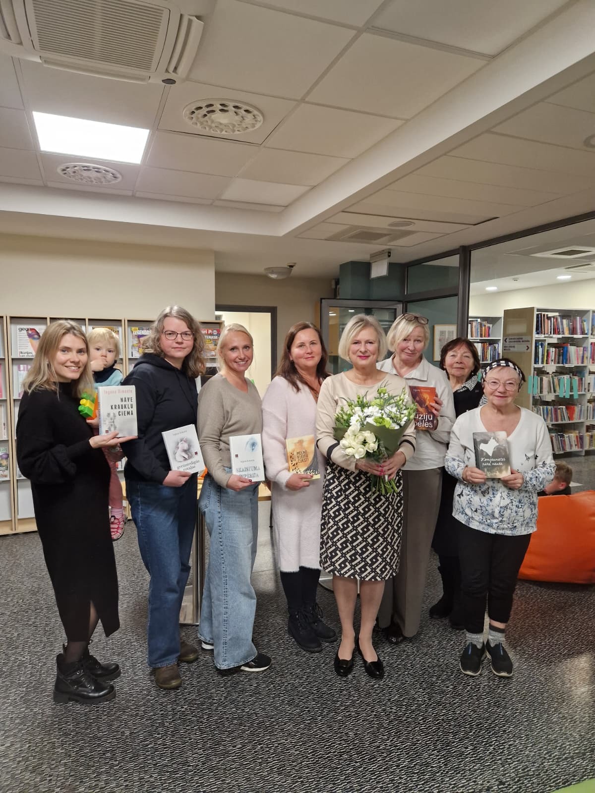 Cilvēku grupas kopbilde