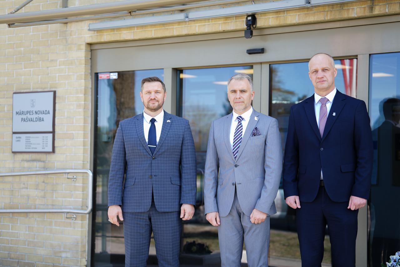 Domes priekšsēdētājs un vietnieki