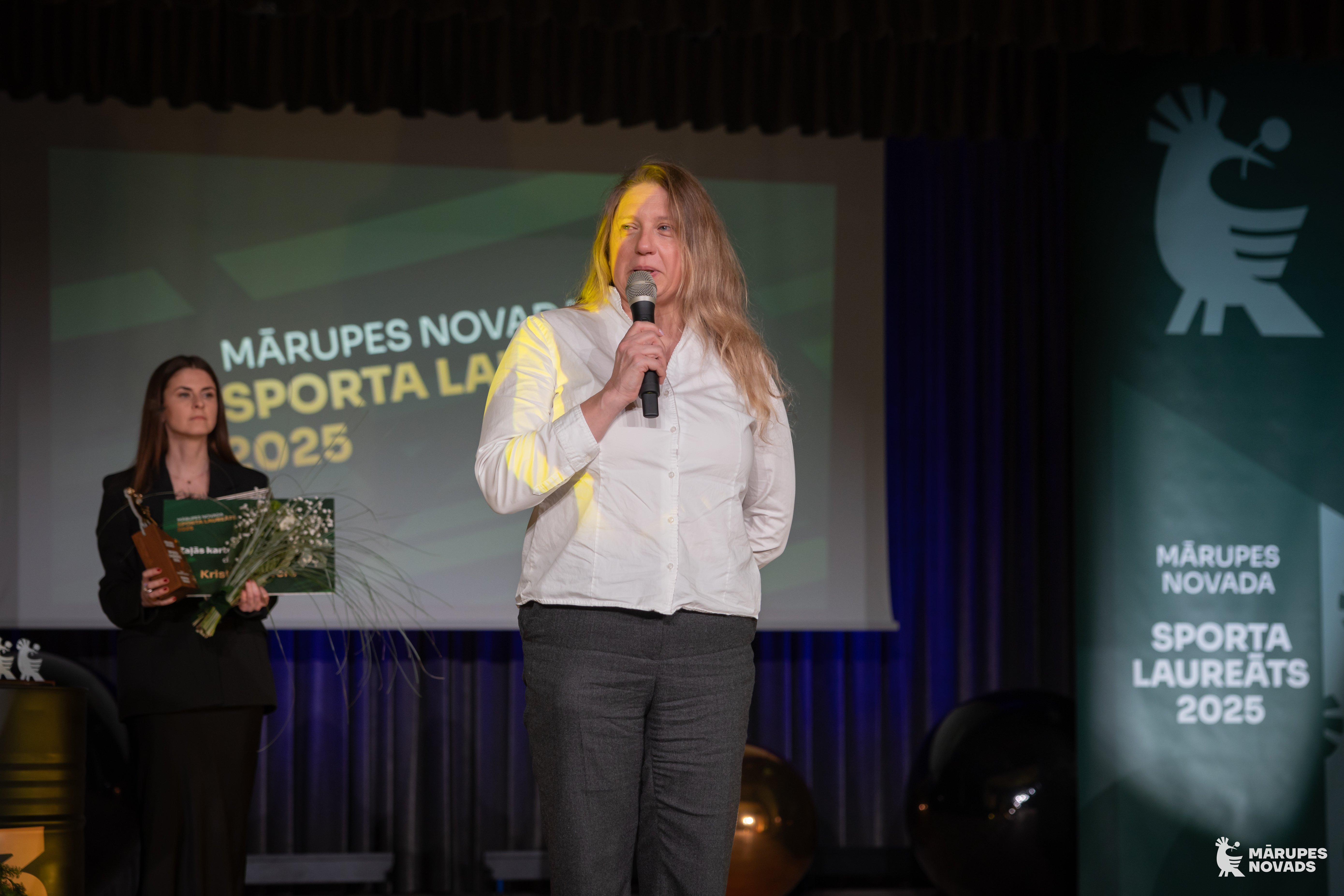 Cilvēks uz skatuves