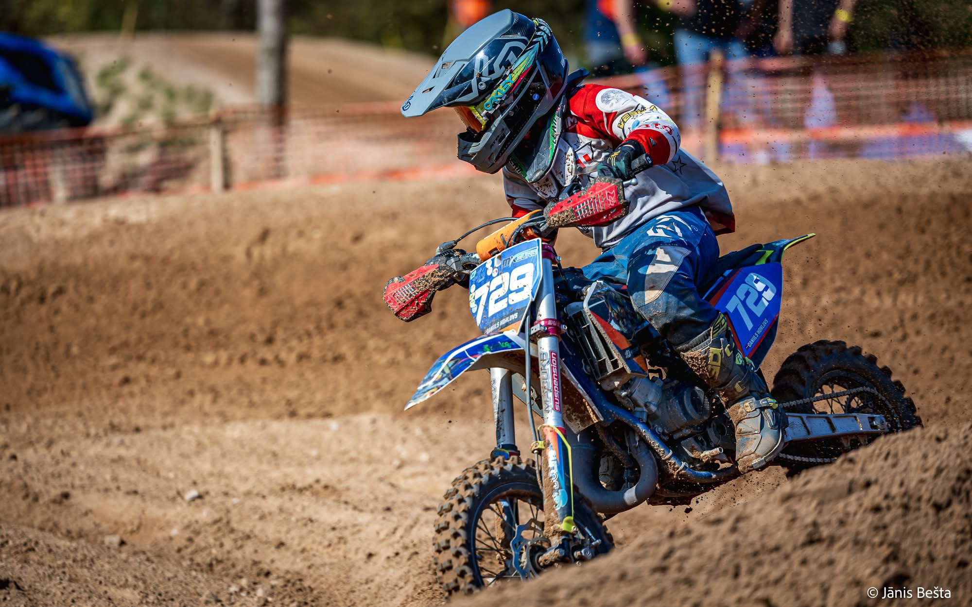 motobraucējs