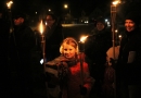 Lāpu gājiens un piemiņas brīdis Mārupes kapos; Foto: L.Allens 11.11.2015.