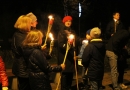 Lāpu gājiens un piemiņas brīdis Mārupes kapos; Foto: L.Allens 11.11.2015.