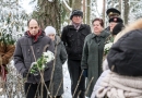 Barikāžu atceres brīdis Mārupē pie Roberta Mūrnieka atdusas vietas, 16.01.2017.