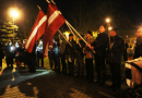 Lāpu gājiens un piemiņas brīdis Mārupes kapos; Foto: L.Allens 11.11.2015.