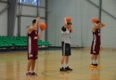 Mārupes skolēni sporto kopā ar basketbolistu Uldi Viļumu, 19.12.2013.