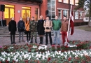Lāpu gājiens un piemiņas brīdis Mārupes kapos; Foto: L.Allens 11.11.2015.