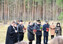 Lāčplēša dienā pie Golfa laukuma “Viesturi” atklāts trešais piemiņas akmens, 11.11.2019.