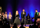 Roberto Meloni un Babītes Kultūrizglītības centra popgrupas muzikāli gardā Ziemassvētku piedzīvojumā 19.decembrī Piņķos