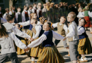 XIII Latvijas Skolu jaunatnes dziesmu un deju svētku "Savīšanās ceļš" 