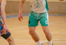 Basketbolisti sporta zālē