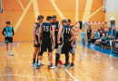 Basketbolisti sporta zālē