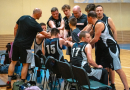 Basketbolisti sporta zālē