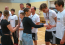 Basketbolisti sporta zālē
