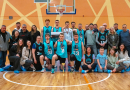 Basketbolisti sporta zālē