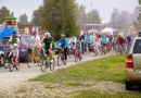 Bildē redzams Aktīvās tūrisma sezonas noslēguma velo brauciens Mārupes novadā