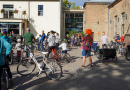 Bildē redzams Aktīvās tūrisma sezonas noslēguma velo brauciens Mārupes novadā