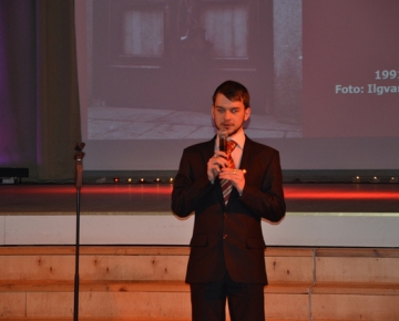 Piemiņas pasākums pie Roberta Mūrnieka atdusas vietas Mārupes kapos un atceres vakars par godu barikāžu 22. gadadienai