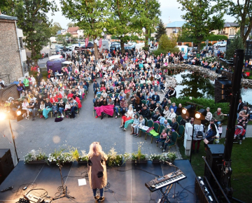 Brīvdabas kino vakars / Grupas "Otra puse" un Antras Stafeckas koncerts, 15.08.2019.