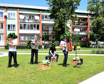 Pagalmkoncerts Tīrainē - "Ieskandinām Līgo" - 22.06.2020.