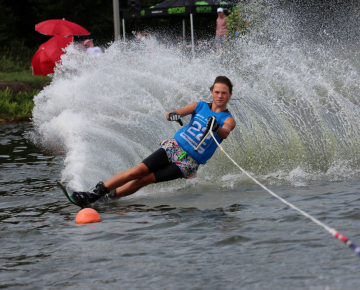 ŪDENSSLĒPOŠANAS SACENSĪBĀS “AQUA SPORTS ŪDENSSLĒPOŠANAS SVĒTKI BĒRNIEM 2021” PIŅĶOS STARTĒJUŠI 34 JAUNIE ŪDENSSLĒPOTĀJI