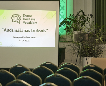 21. aprīlī aizvadīta domu darītava vecākiem "Audzināšanas troksnis"
