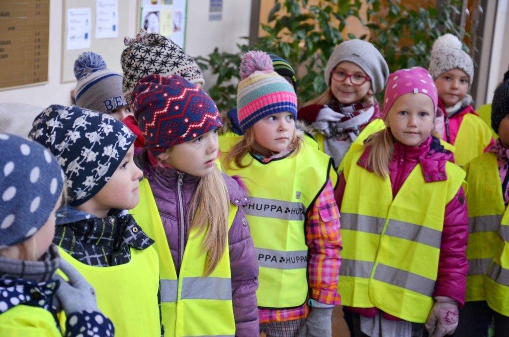 Mārupes PII “Zeltrīti” Ekoskolu Rīcības dienu ietvaros viesojas Domē 06.11.2015.