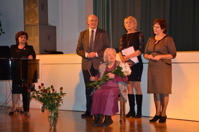Mārupes senioru, kam 80, 85, 90 un vairāk sumināšana, 06.11.2013.