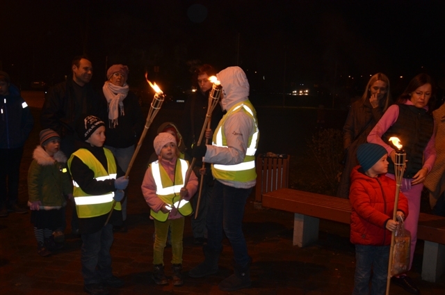 Lāčplēša dienas piemiņas brīži un lāpu gājiens Mārupē, 11.11.2014.