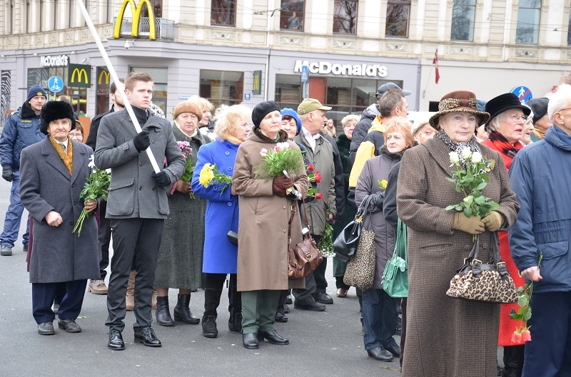 Mārupieši, komunistiskā genocīda upurus pieminot, 25.03.2014.