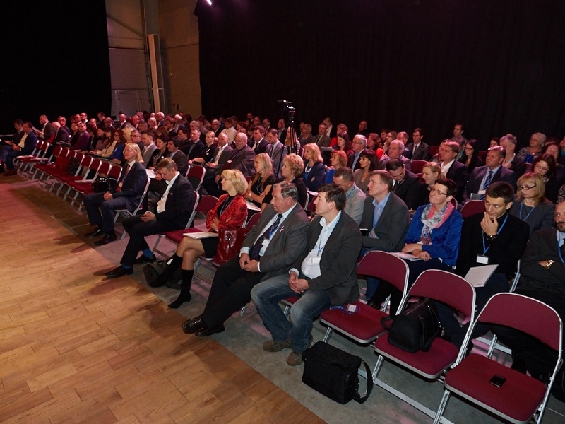 Pirmais Vislatvijas Reģionālo uzņēmēju biedrību kongress Mārupē, 07.11.2013.