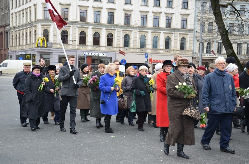 Mārupieši, komunistiskā genocīda upurus pieminot, 25.03.2014.