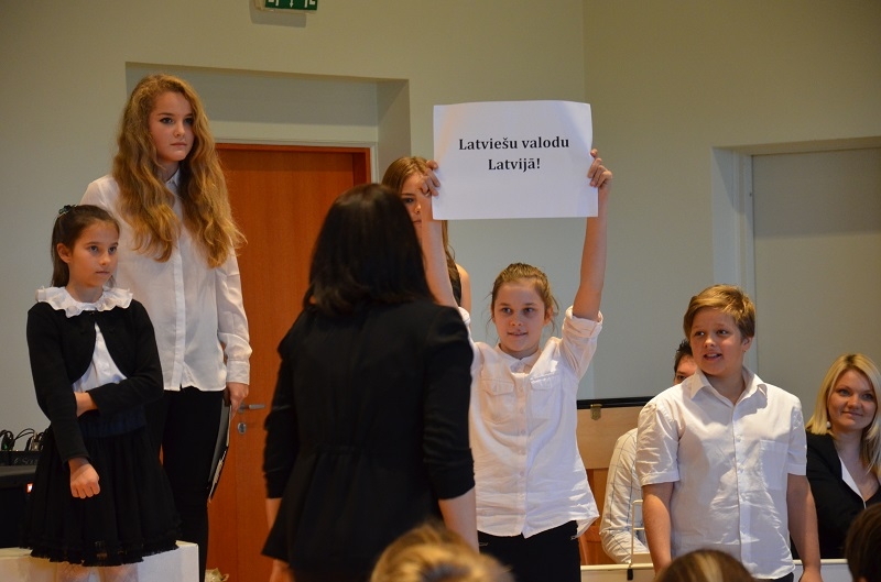 Jaunmārupes pamatskolā atmostas Latvija, atmostas Baltija, 23.10.2014.