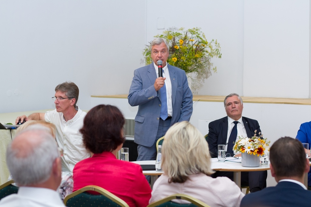 LPS Izglītības un kultūras komitejas sēde Mārupē, 01.08.2017.