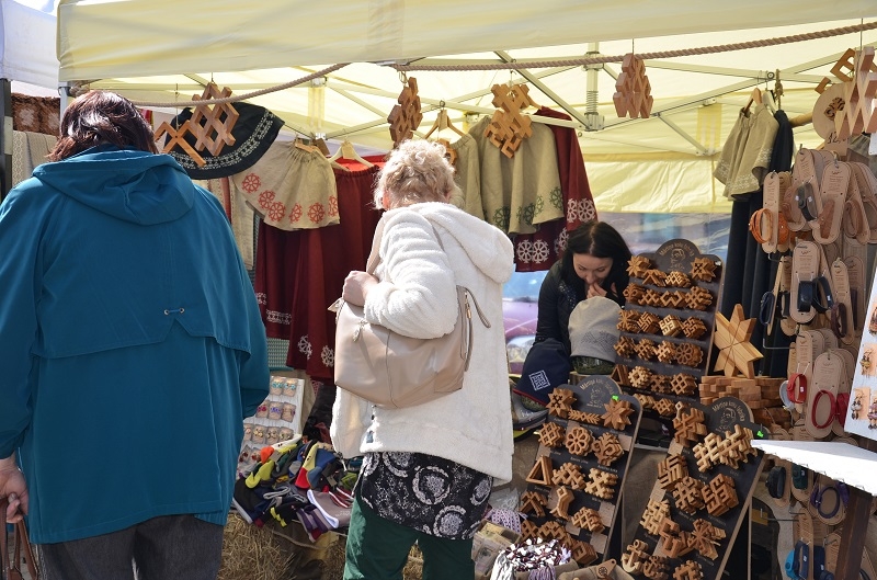 Latvijas mājražotāju tirdziņš Mārupē, 04.05.2015.