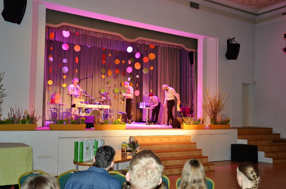 Muzikāls ceļojošs projekts “Aprīļvīzija” piestāj Mārupē 01.04.2016.