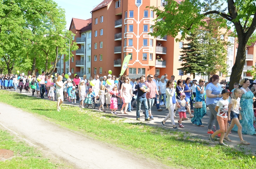 Bērnu un jauniešu svētki “Ar vasaru saujā” 2017
