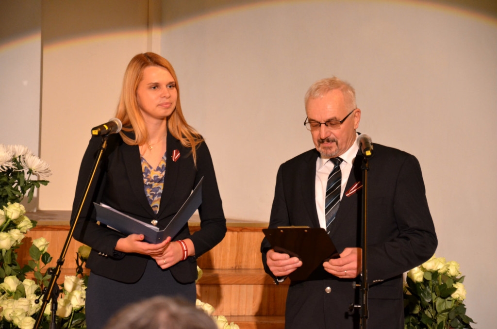 Svinīgs sarīkojums par godu Latvijas valsts svētkiem 17.11.2015.