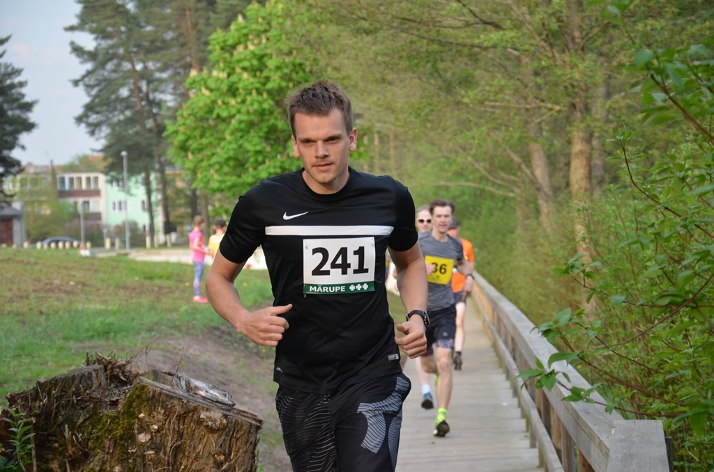Pavasara kross “Skrējiens apkārt Pavasara dīķim” 5.posms 10.05.2016.