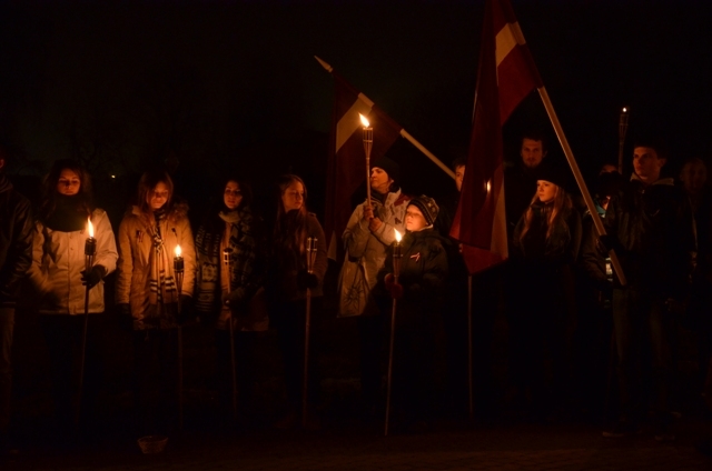 Lāčplēša dienas lāpu gājiens Mārupē, 11.11.2013.