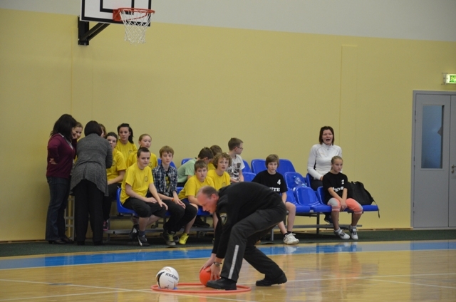 Policijas – skolu sporta diena “Esi draugs!”, 27.11.2013.