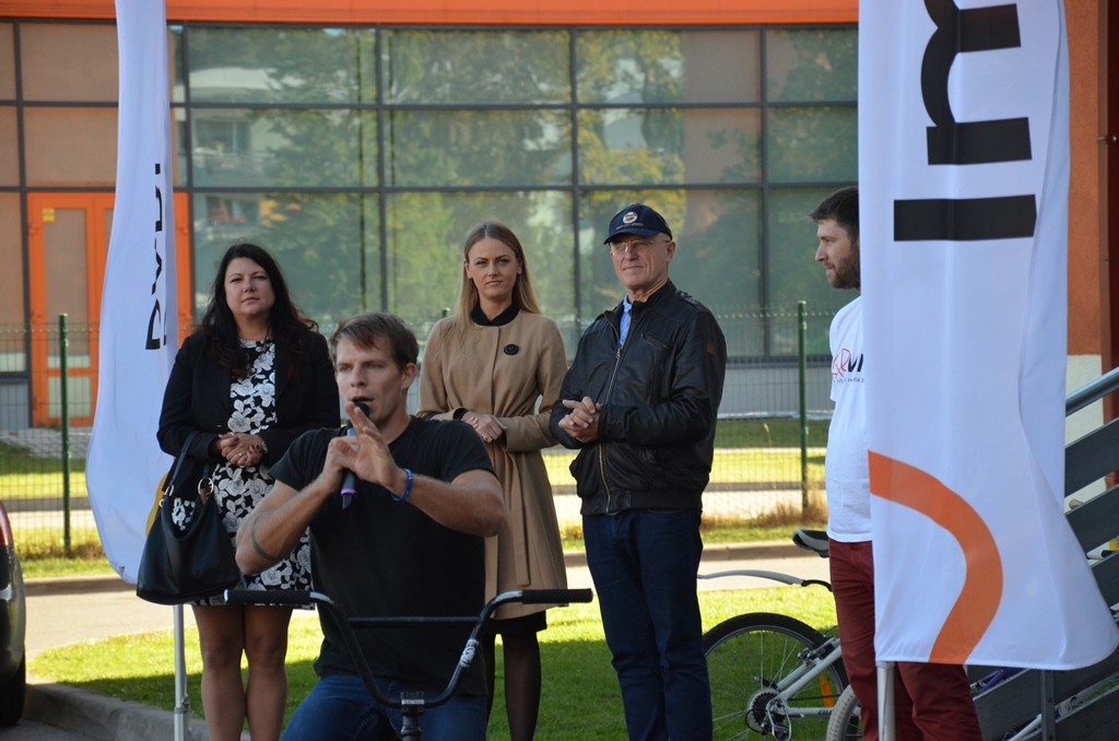 Atjaunotā skeitparka un uzstādīto velonovietņu atklāšana Jaunmārupē, 01.10.2016.