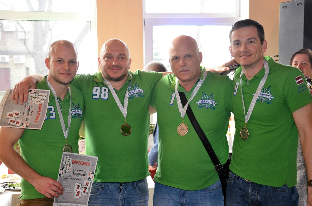 Hokeja sabiedrības zolītes čempionāts Mārupē 03.04.2016.