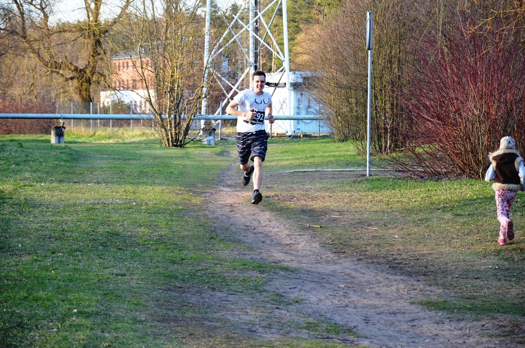 Pavasara krosa “Skrējiens apkārt Pavasara dīķim” 1.posms 12.04.2016.