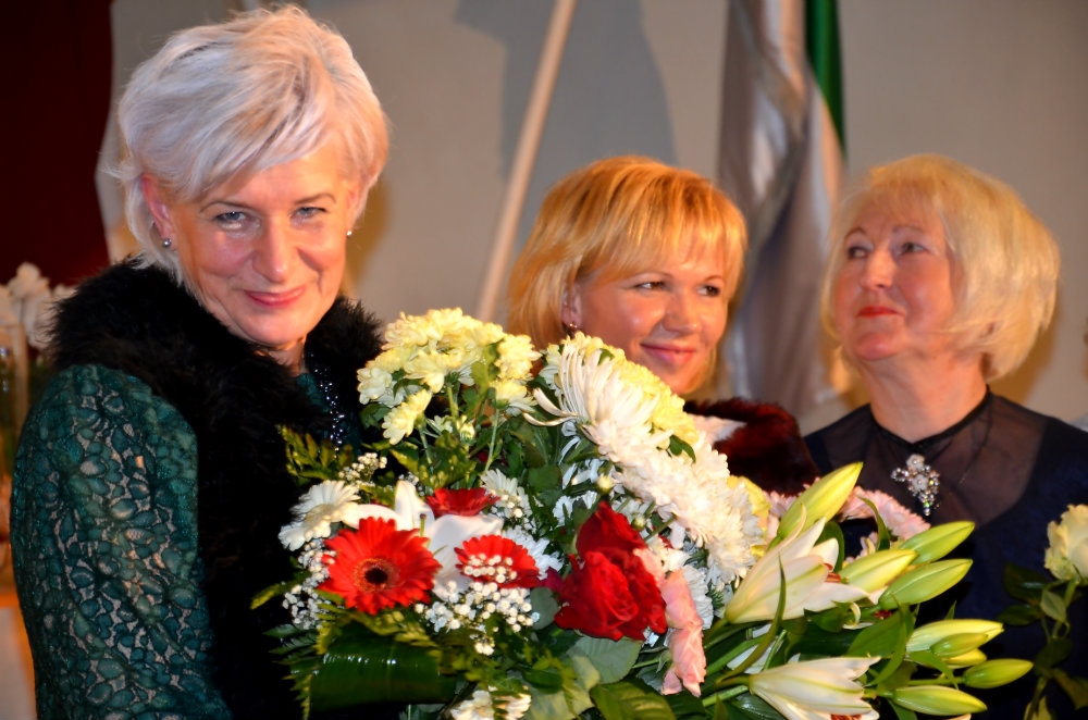 Mārupes Dāmu klubiņa izrāde “Pirms simts gadiem Bieriņmuižā” 17.11.2015.