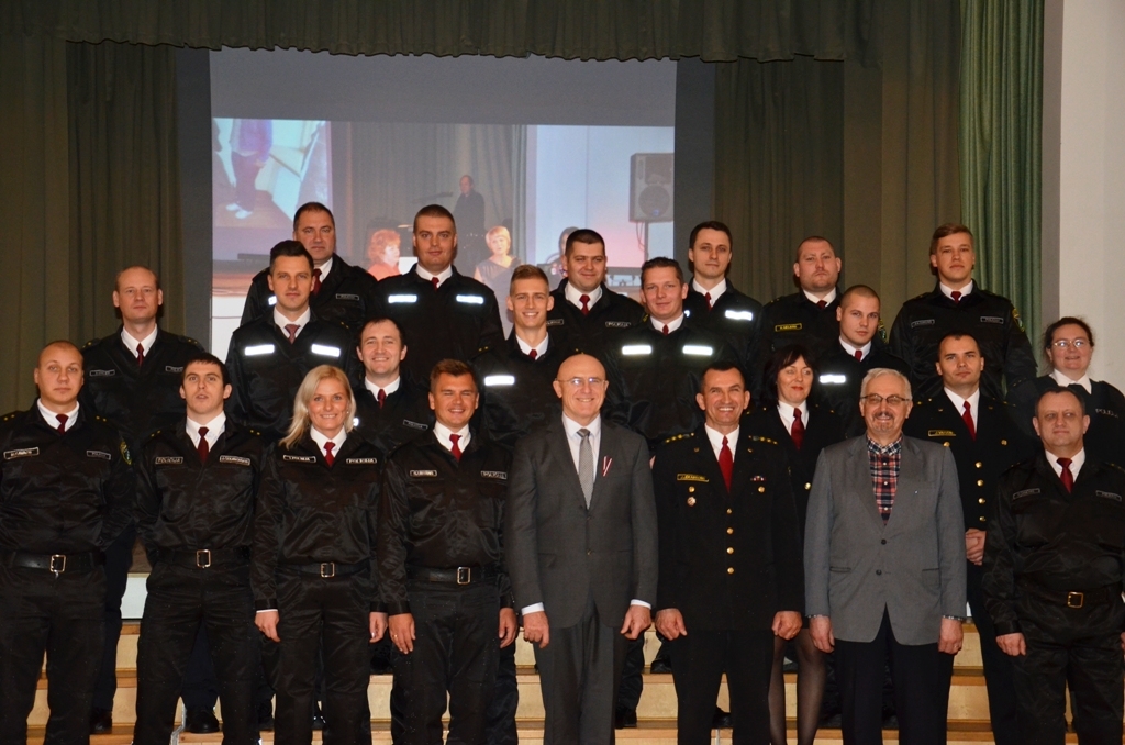 Pašvaldības policijas darbinieku zvēresta nodošana 04.12.2015.