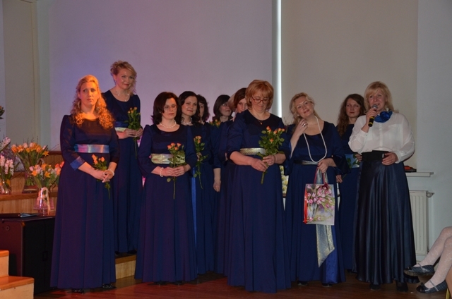 Sieviešu vokālajam ansamblim Dzelde-45, 28.02.2015.