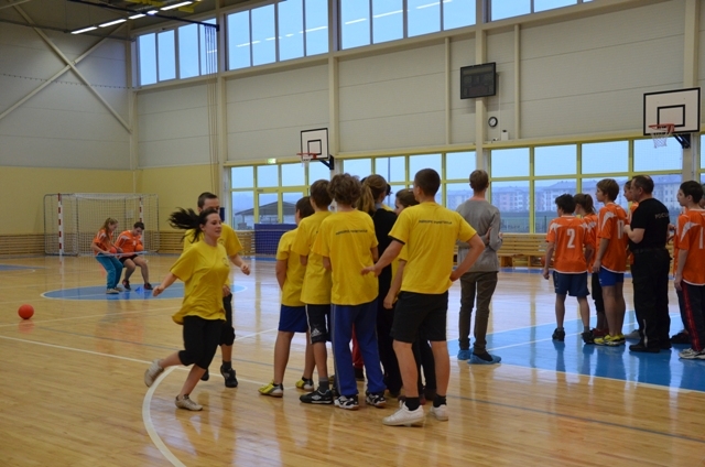 Policijas – skolu sporta diena “Esi draugs!”, 27.11.2013.