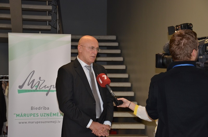 Pirmais Vislatvijas Reģionālo uzņēmēju biedrību kongress Mārupē, 07.11.2013.