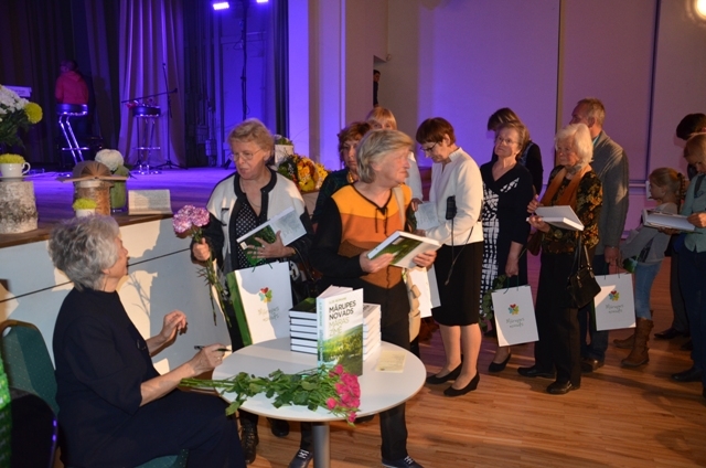 Grāmatas “Mārupes novads Māras zīmē” atvēršanas svētki, 17.10.2015.
