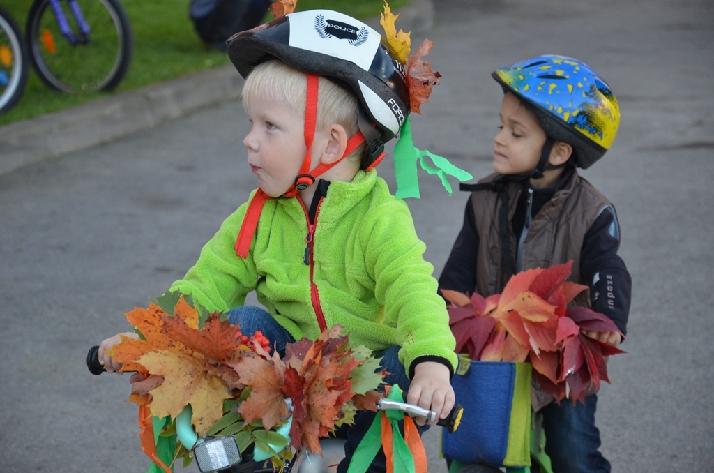 Atjaunotā skeitparka un uzstādīto velonovietņu atklāšana Jaunmārupē, 01.10.2016.